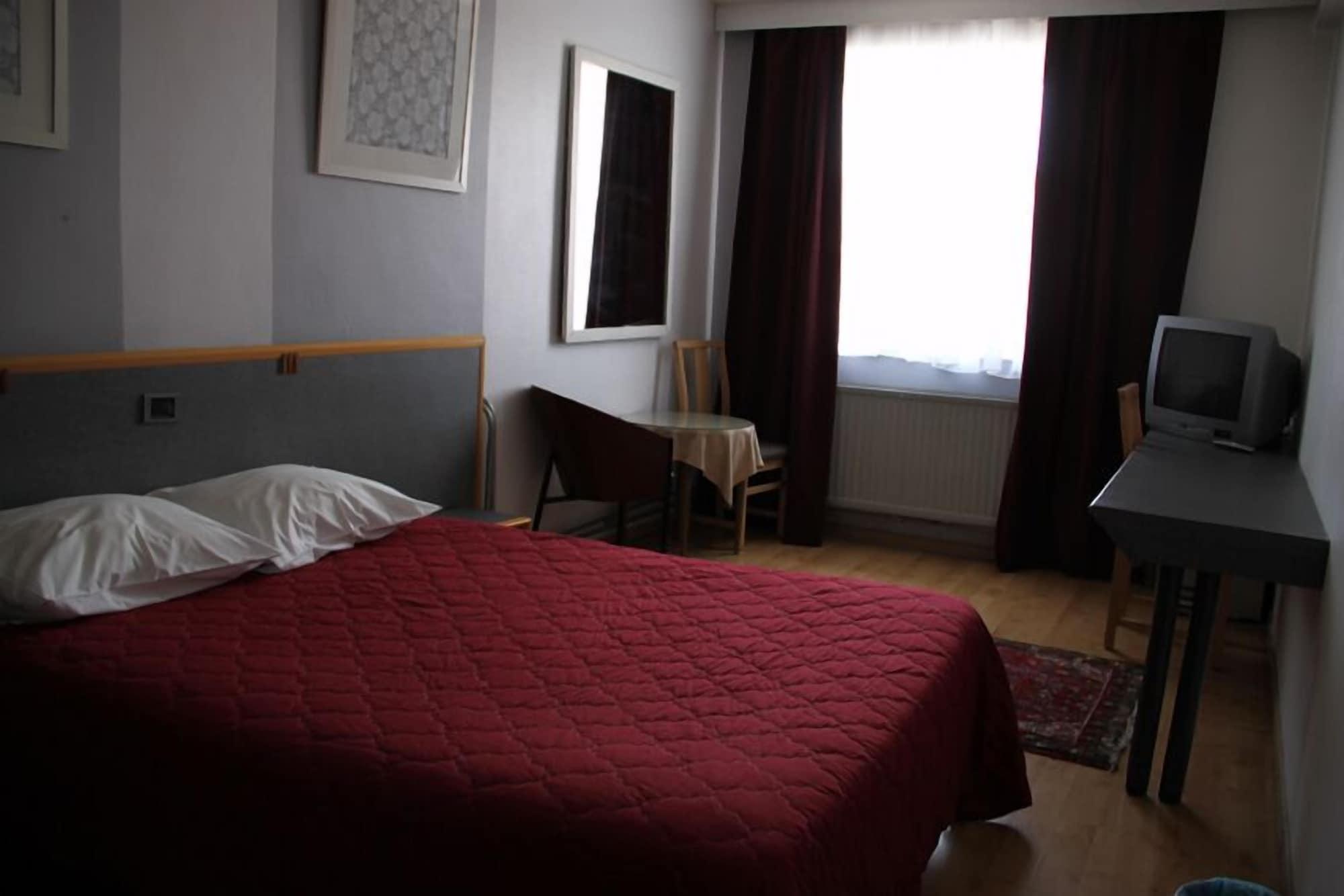 Bentley New Hotel