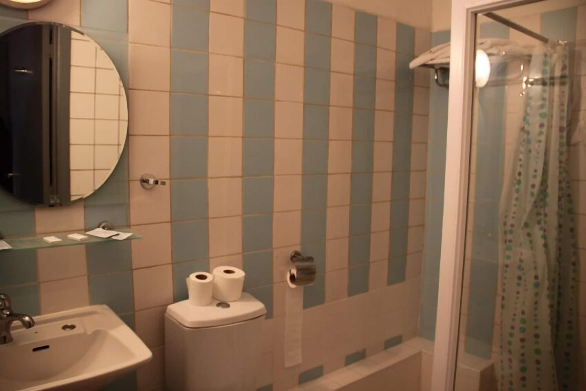 Hotel Bentley New 2*